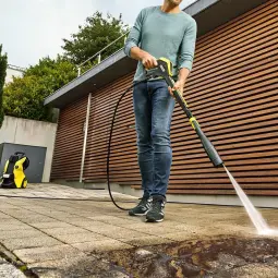Karcher lorategiaren garbiketa Lorezainak etxean